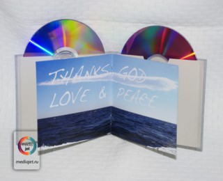 digibook CD-формата в развороте